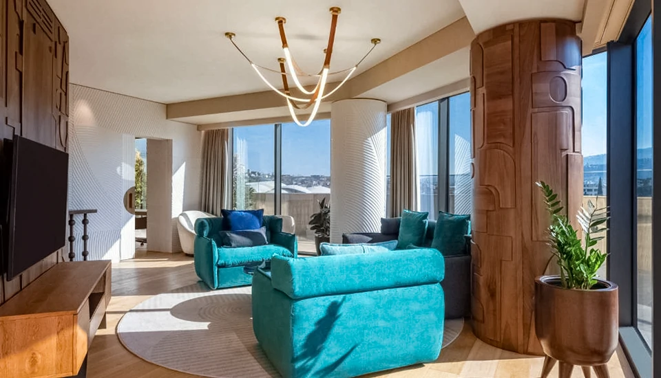 سوئیس اوتل تفلیس